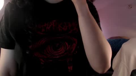 Snapshot of ally_donfort chatting on September 9, 7:02 pm Ally online show from September 9, 7:02 pm