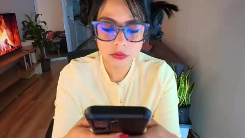 Ally  help me reach 100 satisfaid online show from March 4, 12:39 am