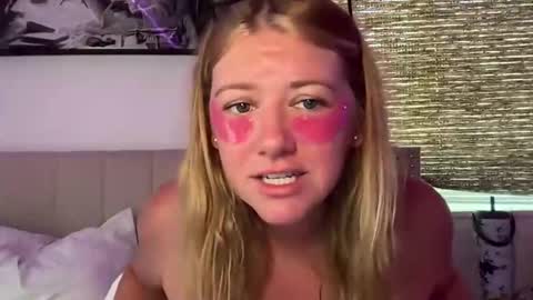 allyanalangel online show from April 30, 6:02 pm