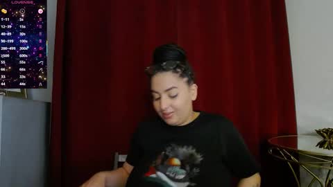         online show from October 13, 9:17 pm