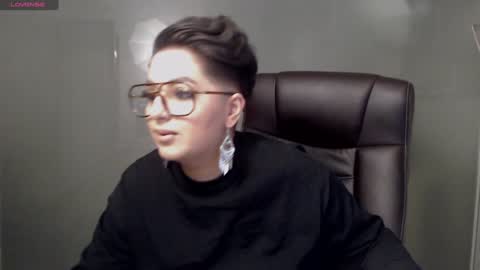         online show from February 7, 11:34 pm