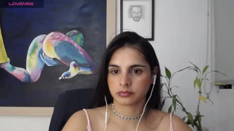 Arhantxa online show from December 7, 12:30 am