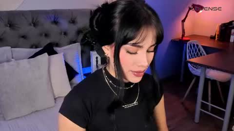 Mia online show from July 22, 3:57 pm