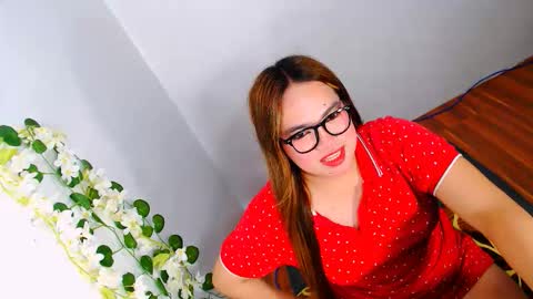 Almira online show from November 12, 10:13 am