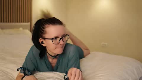 Lucid Dreaming online show from February 3, 6:45 pm