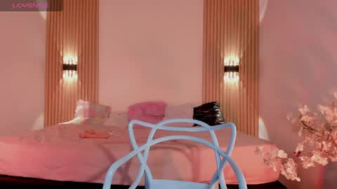 Aly online show from May 4, 12:42 pm