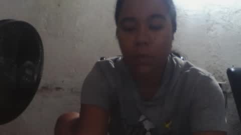 Snapshot of aly826805 chatting on October 10, 6:07 am analia online show from October 10, 6:07 am