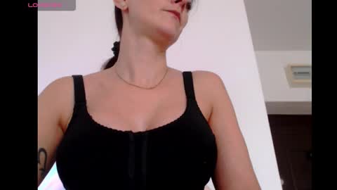 Snapshot of alycediamond21 chatting on October 15, 6:49 am Missy online show from October 15, 6:49 am