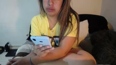 Alyn Maria online show from February 22, 12:49 am