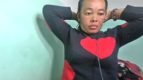alypierette online show from June 13, 6:44 am