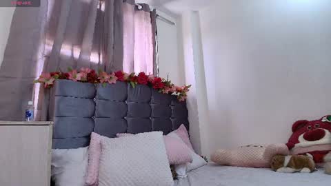 Isabella online show from July 31, 8:43 pm