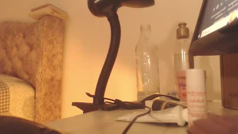 valentia online show from November 6, 2:50 am