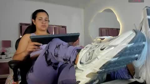 anny online show from July 30, 2:23 am