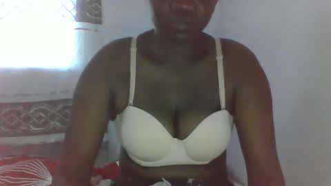 Snapshot of amanda1523 chatting on October 20, 3:42 am Lin online show from October 20, 3:42 am
