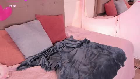 amandalee26 online show from February 13, 8:21 pm