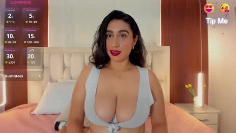 amara18_ online show from June 29, 8:08 pm