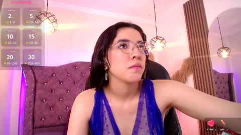 amara_davis1 online show from July 27, 1:46 am