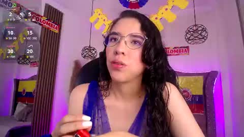 amara_davis1 online show from June 11, 5:26 am