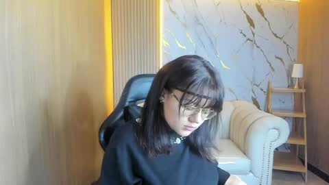 amara online show from April 15, 3:18 am