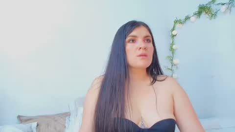 Amara Vega  online show from June 28, 1:07 pm