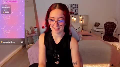 amaraa_couper1 online show from October 24, 3:13 am