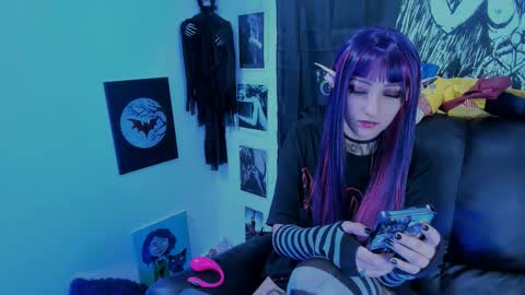 Snapshot of amaracooper2 chatting on September 18, 12:58 pm amaracooper2 online show from September 18, 12:58 pm