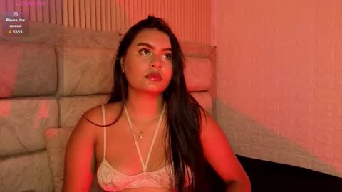 amarahanks_ online show from February 5, 9:18 pm