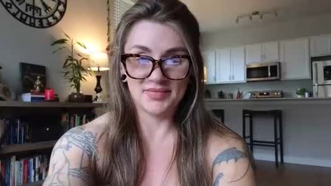 Amara Jezebel online show from November 3, 9:08 pm