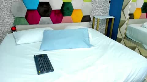 Snapshot of amarantha_hans chatting on February 20, 7:41 pm amarantha_hans online show from February 20, 7:41 pm