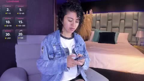 Emily online show from March 9, 11:25 am