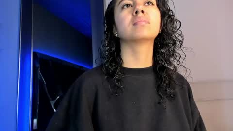 Emily online show from June 20, 11:58 am