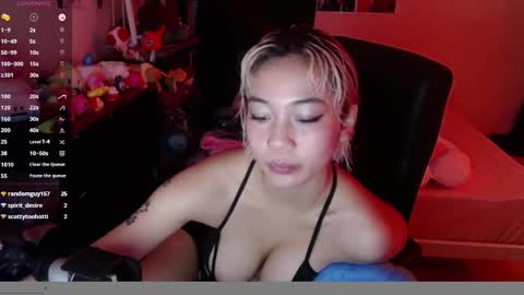 leash online show from January 1, 2:30 am