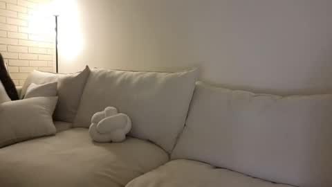 amaya_floress online show from May 7, 7:12 am
