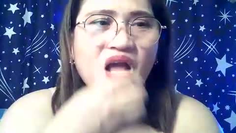 amazing angel online show from February 20, 12:31 am