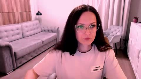 Izza online show from May 26, 3:44 pm