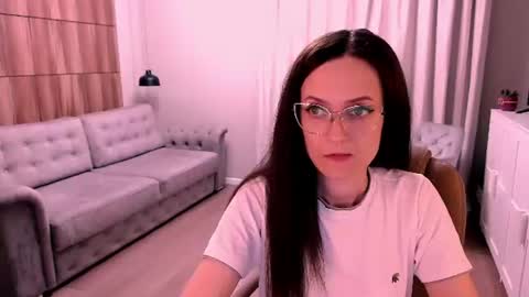 Izza online show from June 20, 12:31 pm