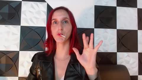 Snapshot of ambar_roux1 chatting on February 10, 3:53 pm ambar_roux1 online show from February 10, 3:53 pm