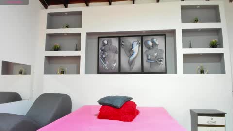 Ambar  online show from October 23, 2:45 pm