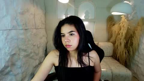 Snapshot of ambarina_r chatting on October 10, 3:22 am Ambarina online show from October 10, 3:22 am