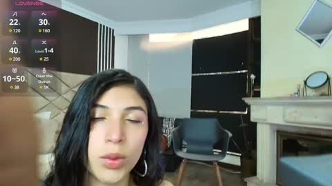 Snapshot of ambaross chatting on December 5, 7:28 pm Ambar Ross online show from December 5, 7:28 pm