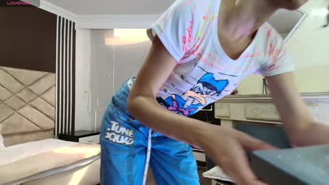 Snapshot of ambaross chatting on December 13, 7:10 pm Ambar Ross online show from December 13, 7:10 pm