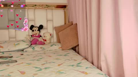   online show from April 26, 11:30 am