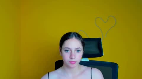Amber online show from May 19, 11:06 am