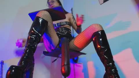 amber_blair online show from November 12, 11:47 pm