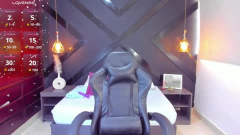 A M B E R online show from September 25, 1:10 pm