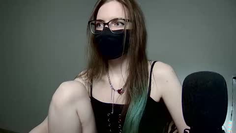 Amber non-nude model online show from November 4, 1:43 am