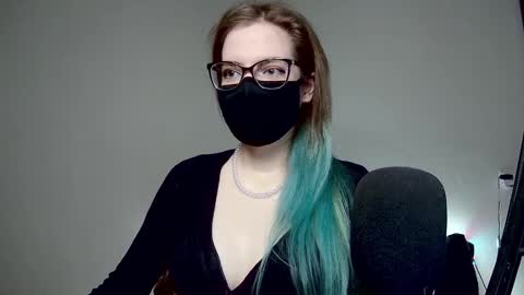 Amber non-nude model online show from March 5, 2:03 am