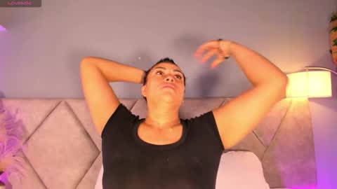 Amber Collins online show from December 16, 10:54 am