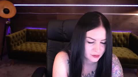 Snapshot of amberdismond chatting on September 22, 5:39 am Anna online show from September 22, 5:39 am