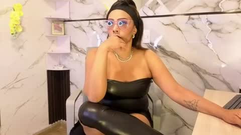   online show from August 3, 2:45 pm